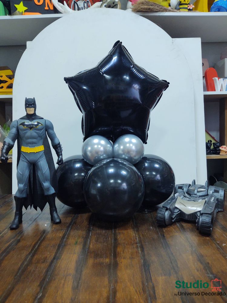 Arranjo de Balões Infantil Batman 2