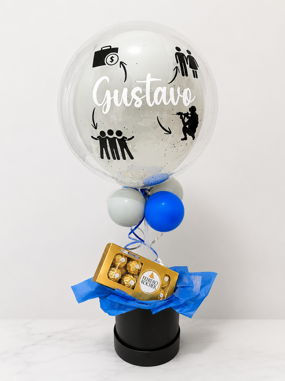 Cesta de presentes com balão personalizado e chocolates